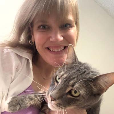 local cat sitter in Orlando FL